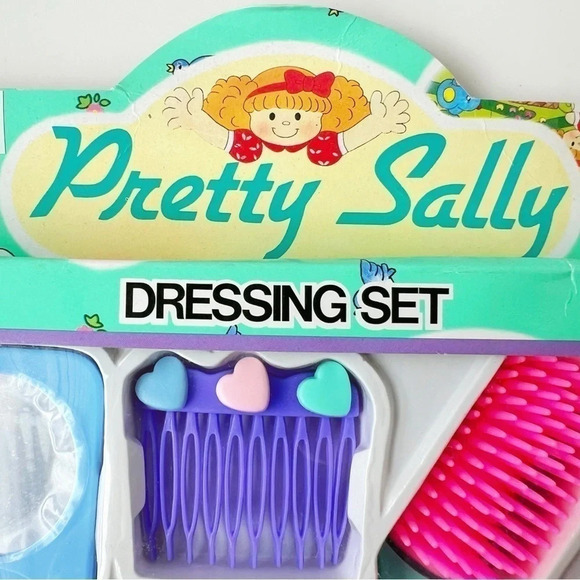 Vintage 80s NIB Pretty  Sally vanity brush dressing set - Picture 4 of 6